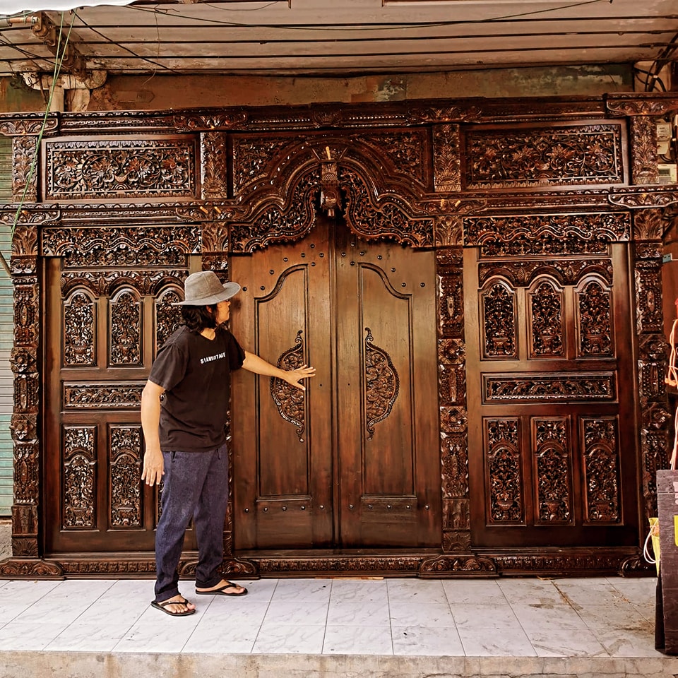 ซุ้มประตูไม้สักโบราณ ร้อยปี ประตูโบราณ ประตูไม้สักโบราณ  สุดคลาสสิค แต่งบ้านแต่งร้านให้มีคุณค่า - Image 10