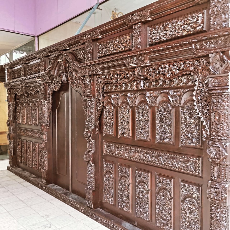 ซุ้มประตูไม้สักโบราณ ร้อยปี ประตูโบราณ ประตูไม้สักโบราณ  สุดคลาสสิค แต่งบ้านแต่งร้านให้มีคุณค่า - Image 6