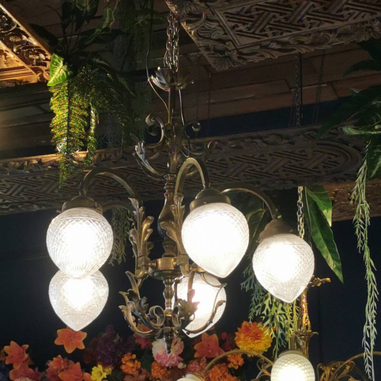 แชนเดอร์เลีย โคมไฟระย้าแบบโบราณ สุดคลาสสิค มีรสนิยม ระดับ แอนทีค - Image 4