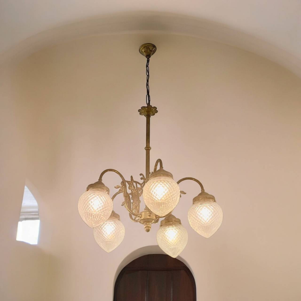 แชนเดอร์เลีย โคมไฟระย้าแบบโบราณ สุดคลาสสิค มีรสนิยม ระดับ แอนทีค - Image 3