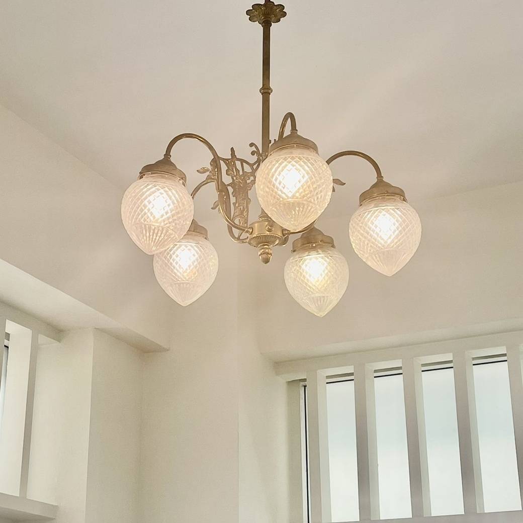 แชนเดอร์เลีย โคมไฟระย้าแบบโบราณ สุดคลาสสิค มีรสนิยม ระดับ แอนทีค - Image 5