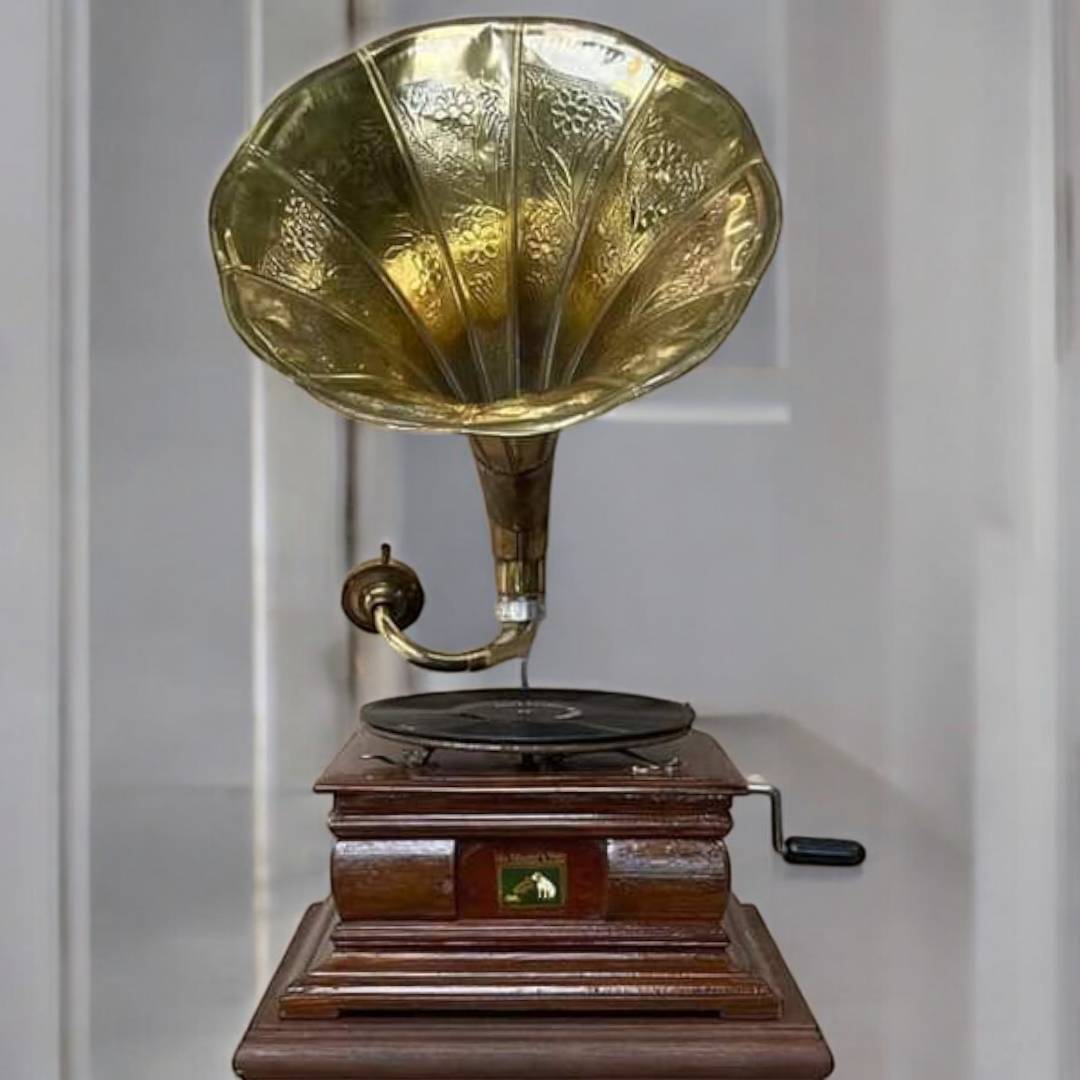 เครื่องเล่นแผ่นเสียงโบราณ เครื่องเล่นแผ่นเสียงวินเทจ คลาสสิค เครื่องเล่นปากแตร เครื่องใชได้สมบูรณ์ พร้อมฟัง ห้ามพลาด หายากมาก - Image 13