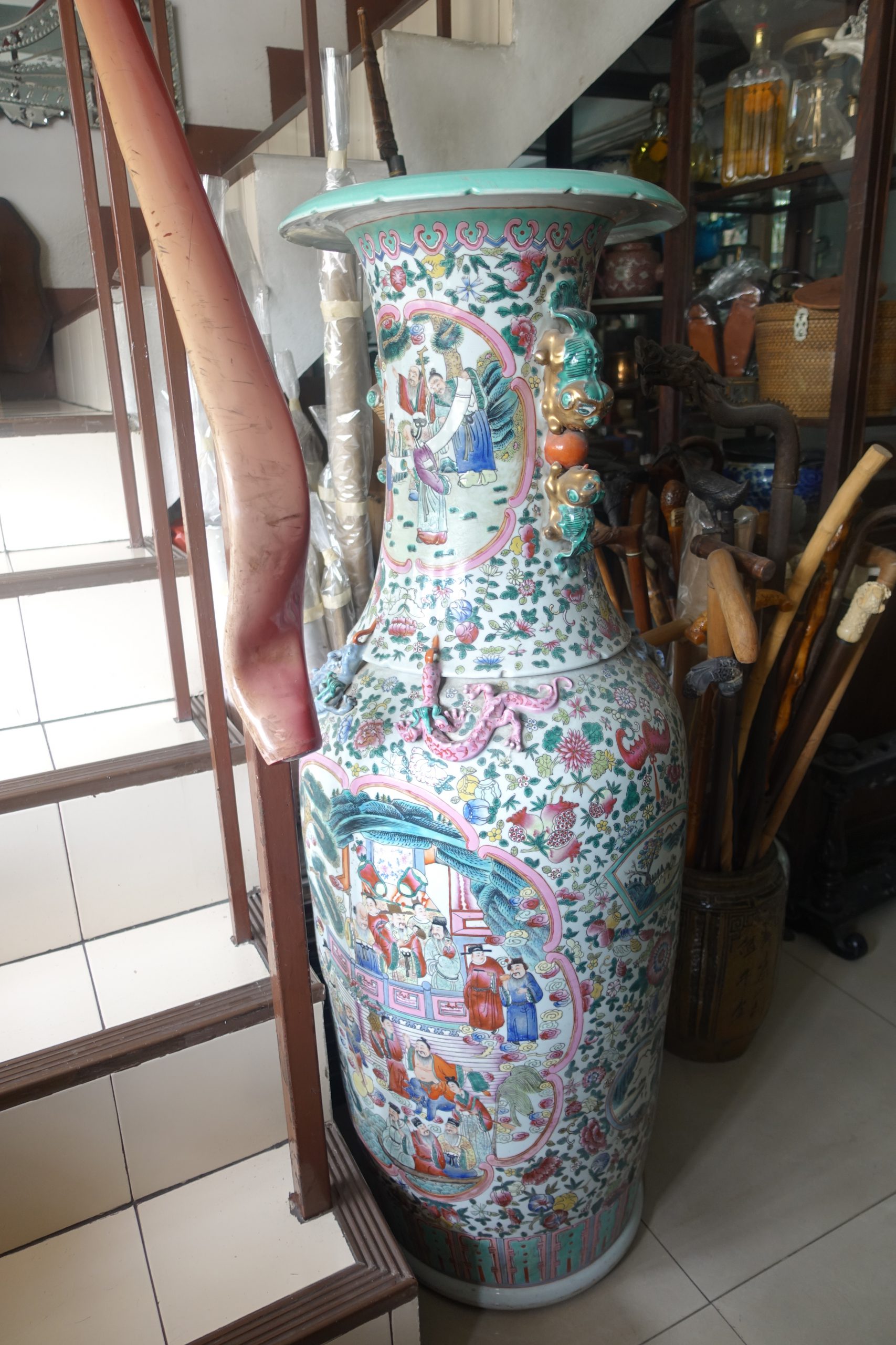 แจกันโบราณ แจกันลายคราม แจกันกังใส งดงาม คลาสสิค หายากมาก ขนาด 120x40cm