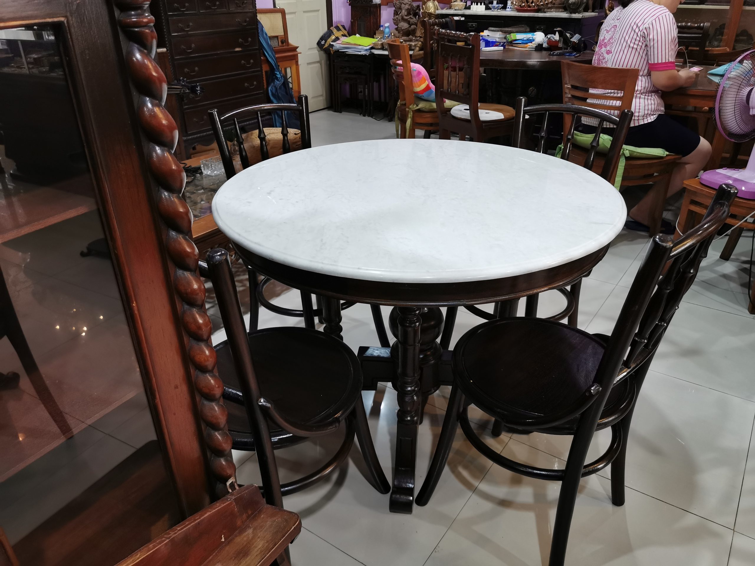 โต๊ะหินอ่อน 100cm โต๊ะหินอ่อนอิตาลี่ นำเข้าจากต่างประเทศ งดงาม สุดคลาสสิค หายาก