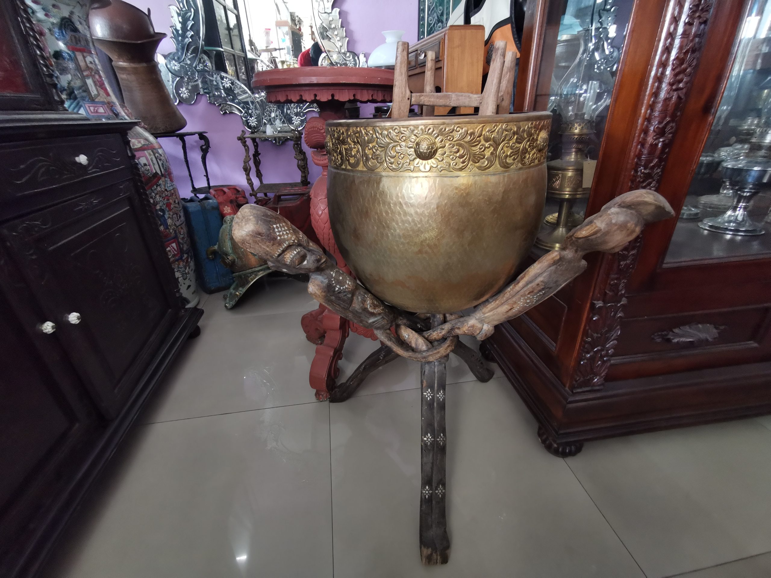 โถทองเหลืองโบราณ งดงาม คลาสสิค หายากมาก ขนาด 50x50cm - Image 4