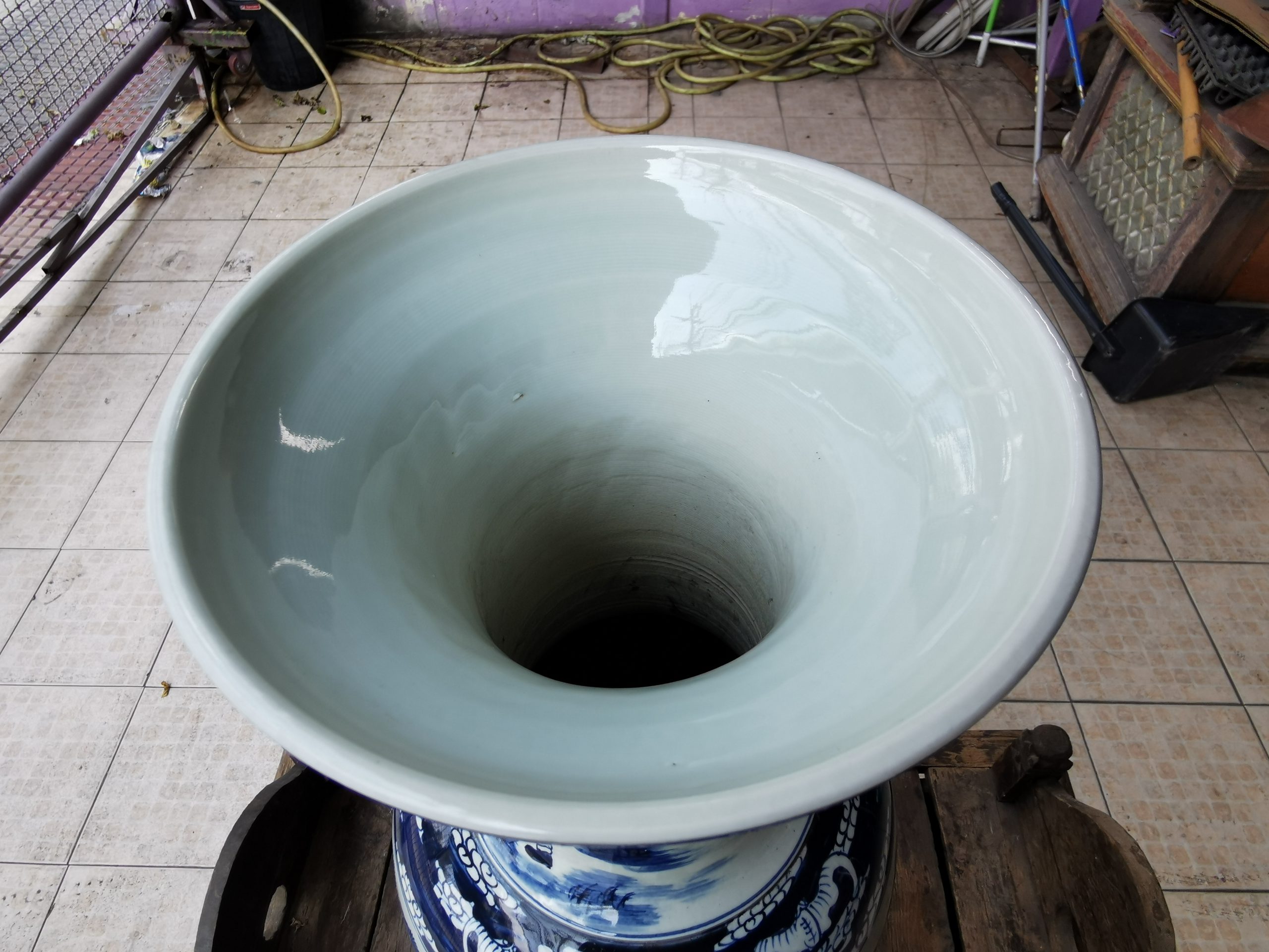 แจกันโบราณ แจกันลายคราม แจกันกังใส งดงาม คลาสสิค หายากมาก - Image 3