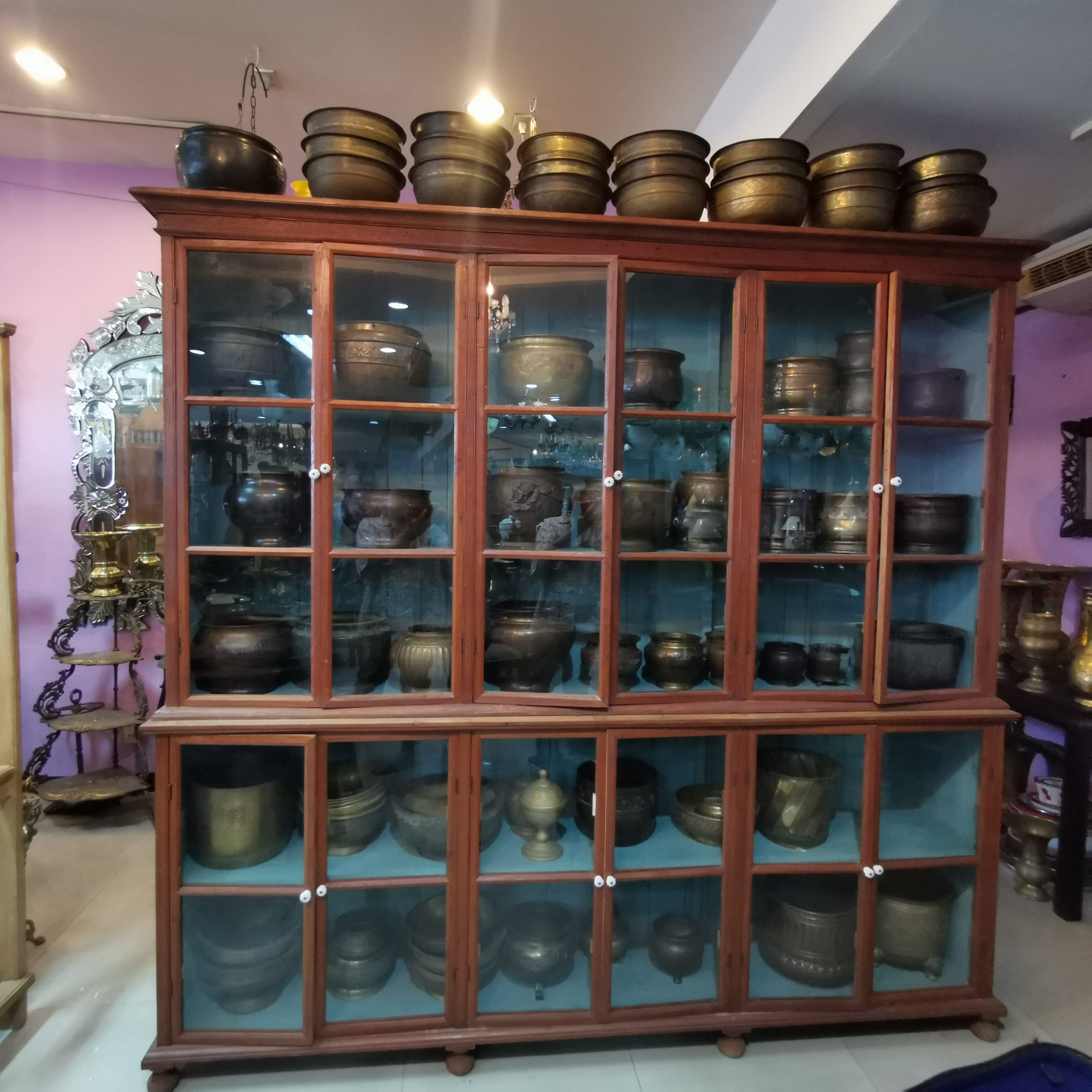 ⚜️ตู้โบราณ ตู้โชว์โบราณ ตู้ไม้โบราณ ตู้โชว์ไม้โบราณ งดงาม คลาสสิค แต่งบ้าน แต่งร้าน ให้มีคุณค่า