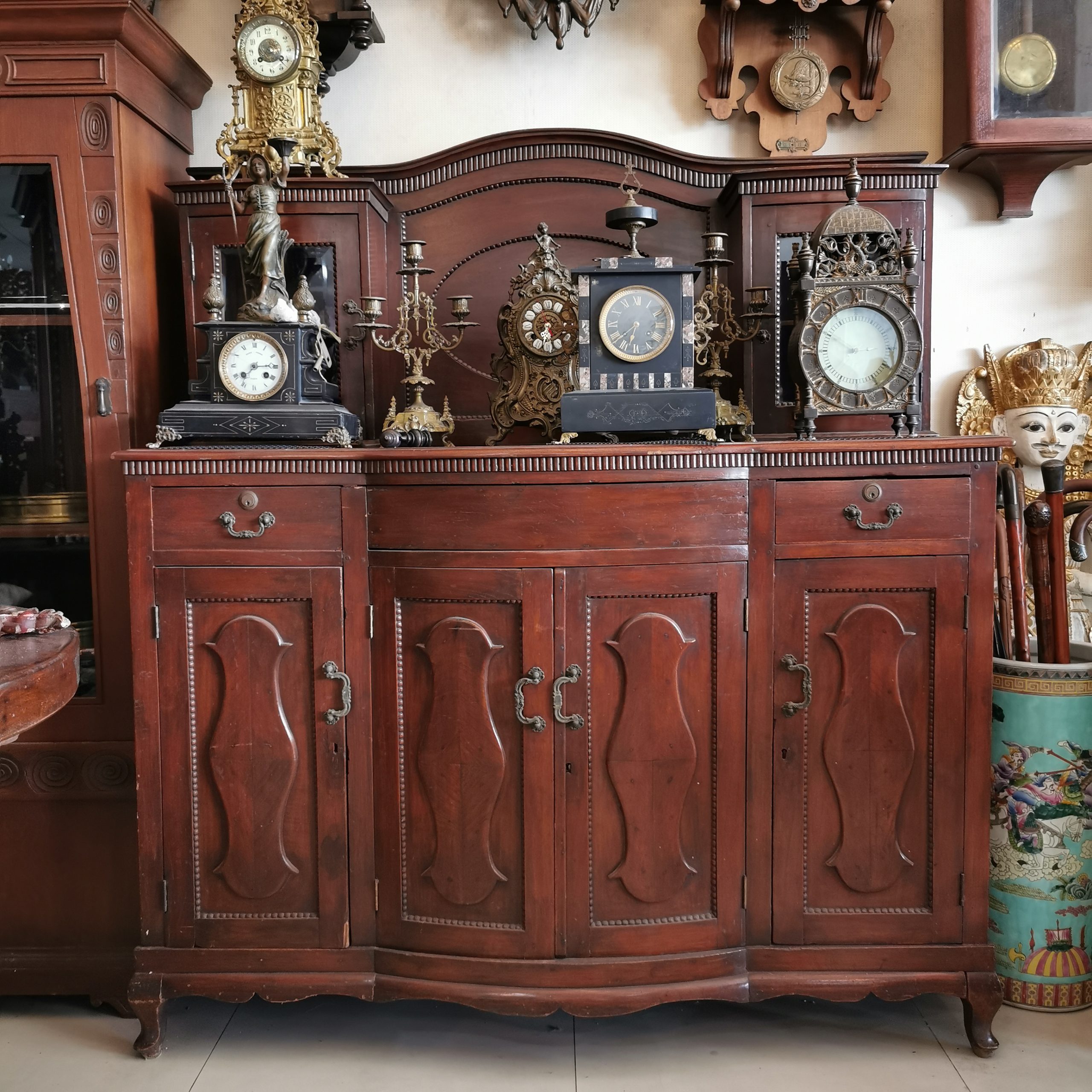 ⚜️ตู้โบราณ ตู้โชว์โบราณ ตู้ไม้โบราณ ตู้โชว์ไม้โบราณ งดงาม คลาสสิค แต่งบ้าน แต่งร้าน ให้มีคุณค่า