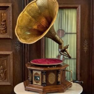 เครื่องเล่นแผ่นเสียงปากแตรทองเหลือง แท้ วินเทจคลาสสิค หายาก พร้อมใช้งาน